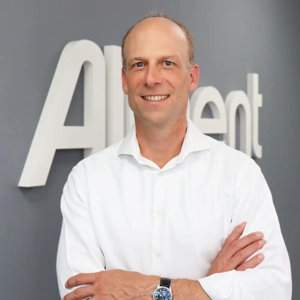 Portrait Geschäftsführer Christian Westebbe (AllDent Holding)
