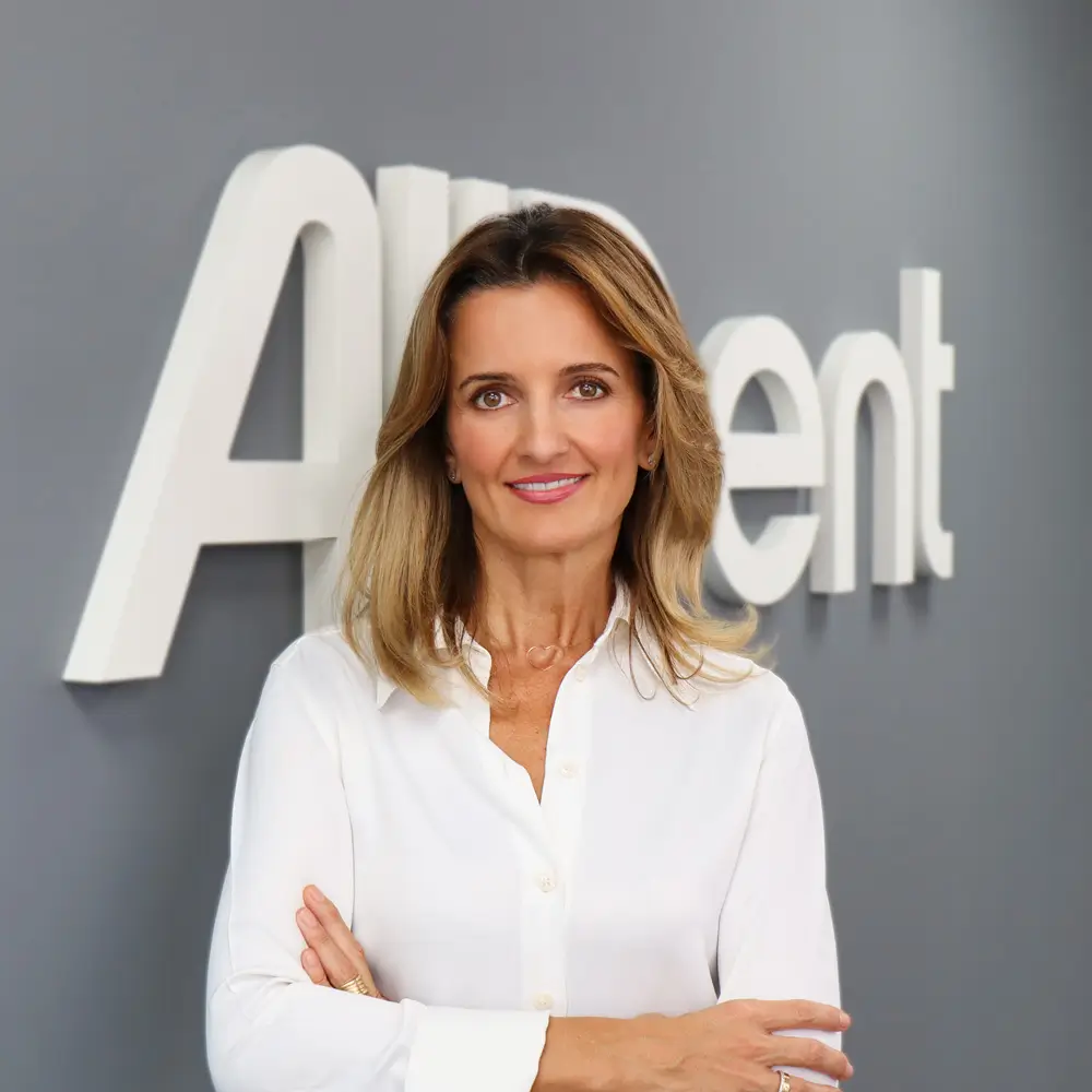 Portrait Geschäftsführerin Ivona Leventic (AllDent Holding)