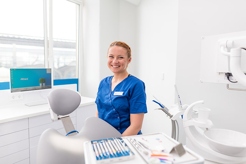PZR Assistentin Behandlungsraum 